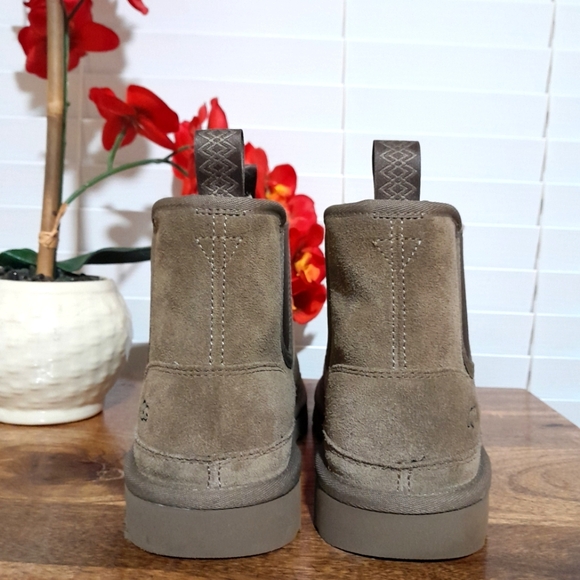 SOLD🔶️🔶️🔶️Men's UGG boots size 9 Neumel Chelsea boots gray - Picture 3 of 10